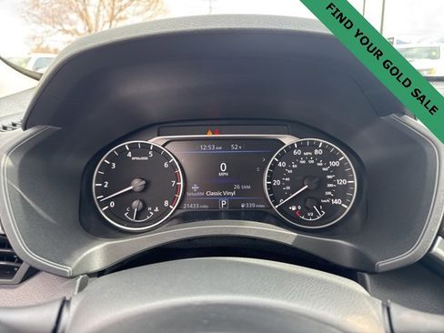 Used 2025 Nissan Altima 2.5 SV image 17