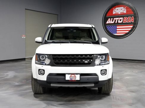 Used 2014 Land Rover LR4 HSE LUX AWD/4WD image 2