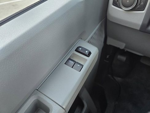 Used 2024 Ford E-350 and Econoline 350 Super Duty w/ Driver's Safety Package image 27