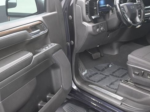 Used 2023 Chevrolet Silverado 1500 RST RWD image 10