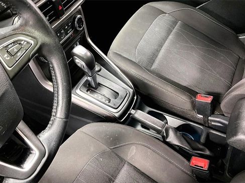Used 2020 Ford EcoSport SE w/ SE Convenience Package image 18