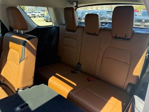 Certified 2025 Nissan Pathfinder Platinum w/ Cargo Package image 23