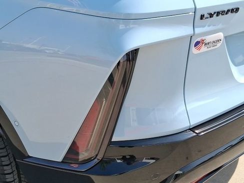 New 2026 Cadillac Lyriq Sport image 8