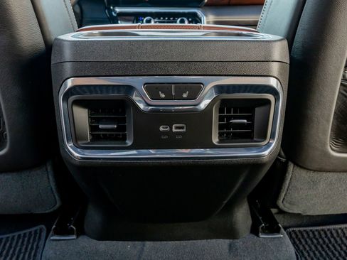 Used 2023 GMC Sierra 1500 Denali Ultimate AWD/4WD image 33
