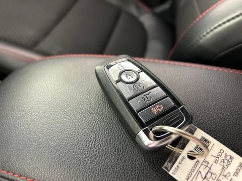 Used 2023 Ford Escape ST-Line Select AWD/4WD image 16