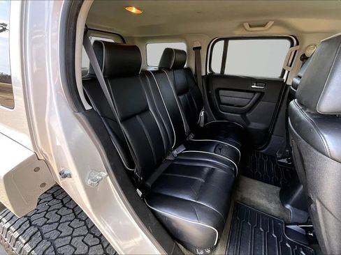 Used 2008 HUMMER H3 Luxury AWD/4WD image 21