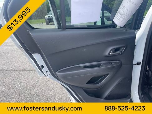 Used 2020 Chevrolet Trax LS w/ Tint and Cruise Package FWD image 16