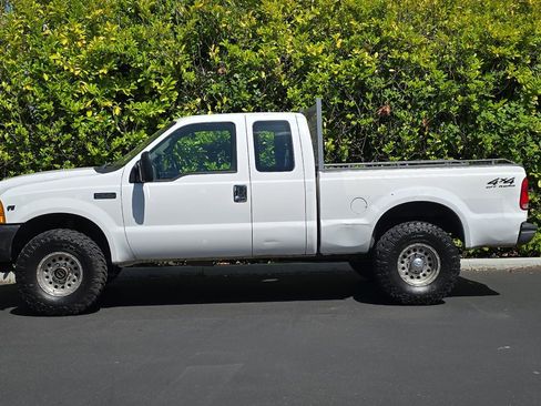 Used 2001 Ford F250 XL AWD/4WD image 7