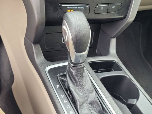 Used 2018 Ford Escape SE w/ SE Sync 3 Package FWD image 24