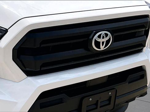 Used 2025 Toyota Tacoma SR RWD image 28