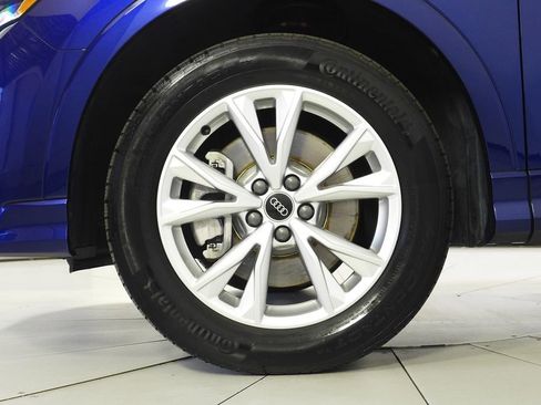 Used 2022 Audi Q3 2.0T Premium w/ Convenience Package image 5