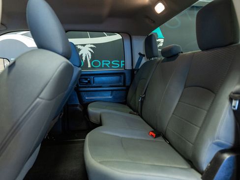 Used 2014 RAM 2500 Tradesman w/ Chrome Appearance Group image 15