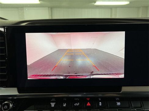 New 2025 GMC Sierra 2500 SLT w/ Max Trailering Package image 15