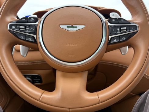Used 2024 Aston Martin DBX 707 image 20