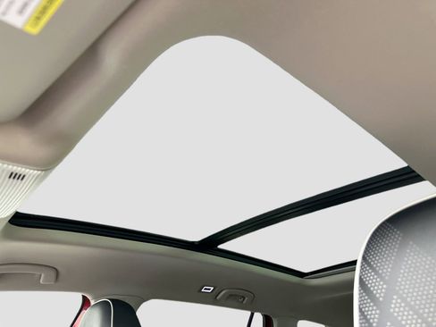 Certified 2025 Volkswagen Atlas SEL Premium R-Line image 12