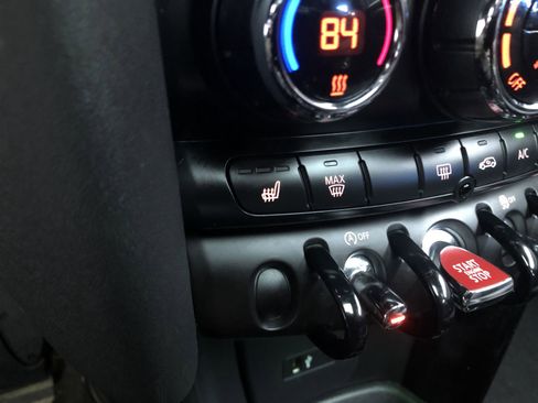 Used 2019 MINI Cooper S image 19