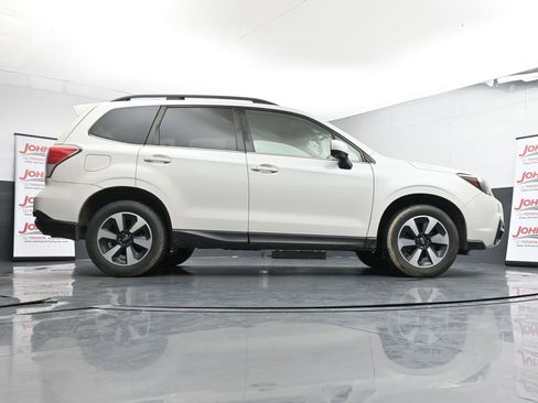 Used 2018 Subaru Forester 2.5i Limited image 37