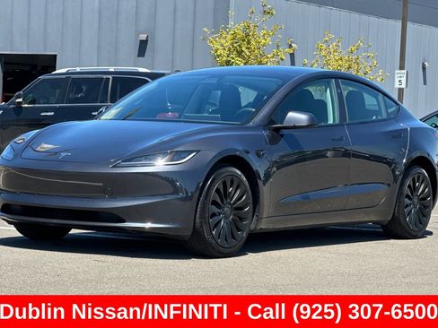 Used 2025 Tesla Model 3 Long Range RWD image 8