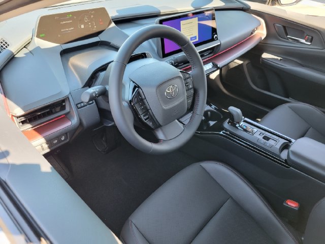 New 2027 Toyota Prius Plug-In Hybrid FWD image 5