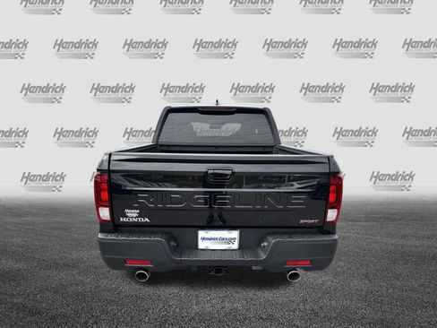 Certified 2025 Honda Ridgeline Sport image 9
