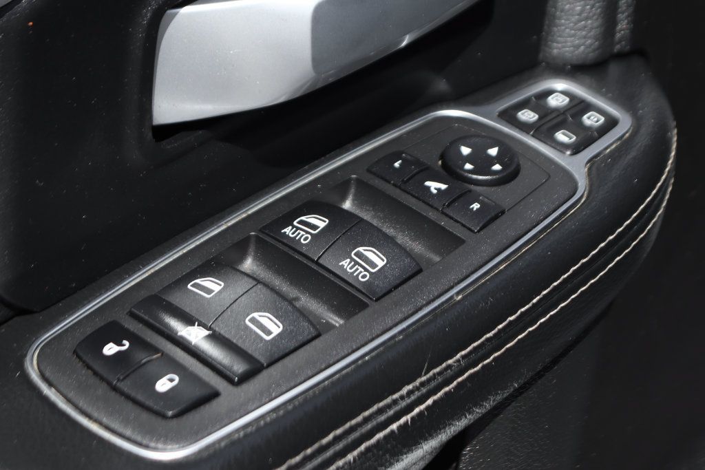 Used 2024 RAM 3500 Big Horn AWD/4WD image 17