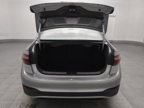 Used 2024 Volkswagen Jetta SE image 29