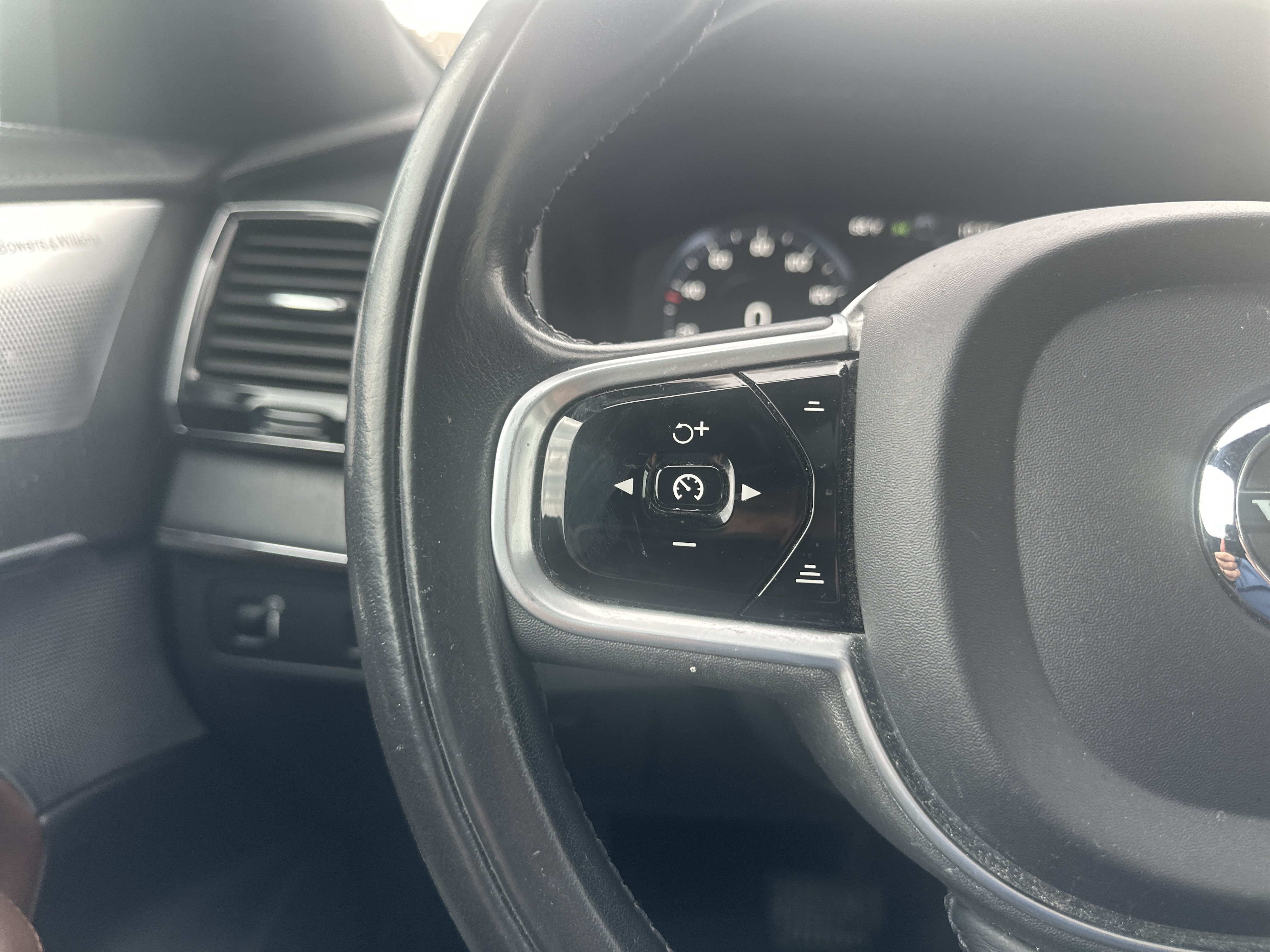 Used 2021 Volvo XC90 T6 Inscription w/ Lounge Package AWD/4WD image 20
