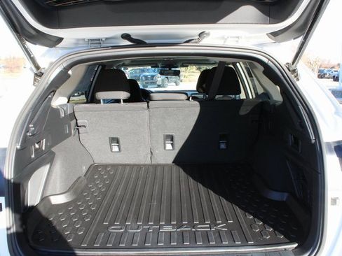 Certified 2025 Subaru Outback Premium image 11