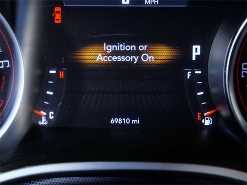 Used 2017 Dodge Challenger SXT Plus image 21