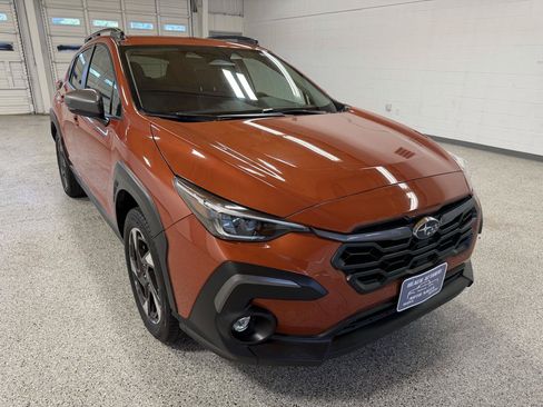 Used 2024 Subaru Crosstrek 2.5i Limited AWD/4WD image 4