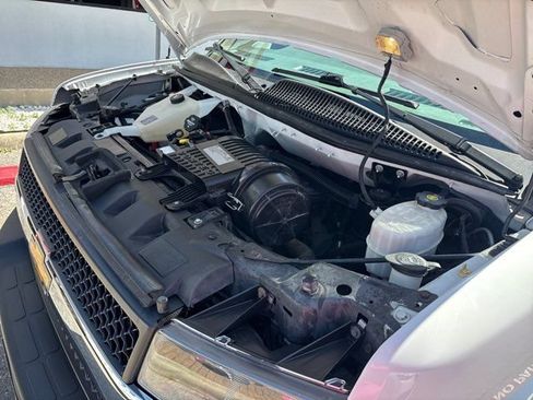 Used 2020 Chevrolet Express 3500 LT w/ LT Preferred Equipment Group RWD image 55