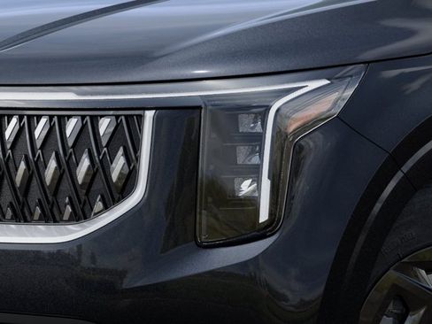 New 2027 Kia Carnival LX FWD image 10