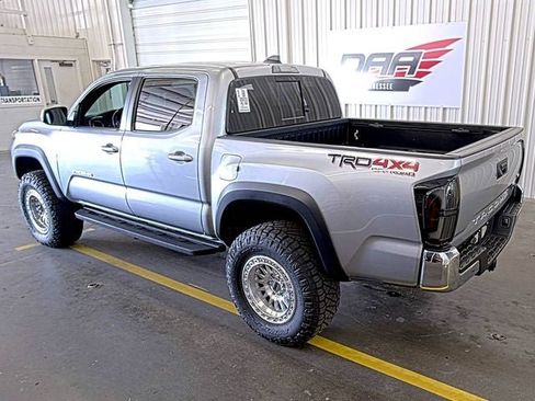 Used 2023 Toyota Tacoma TRD Off-Road AWD/4WD image 28