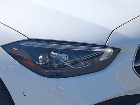 Used 2025 Mercedes-Benz C 300 Sedan image 10