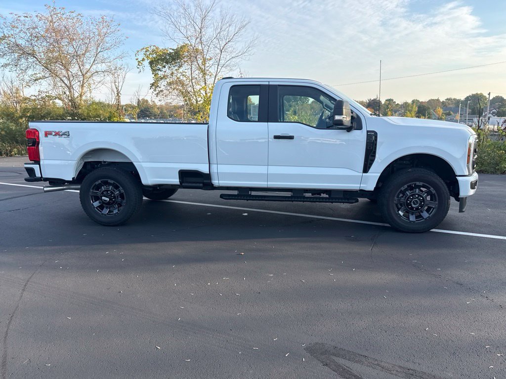 Used 2025 Ford F350 XL w/ STX Appearance Package AWD/4WD image 11
