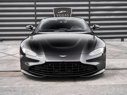 Used 2023 Aston Martin V8 Vantage Coupe RWD image 14