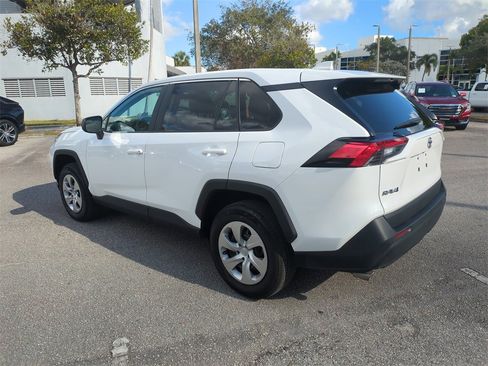 Used 2023 Toyota RAV4 LE image 7