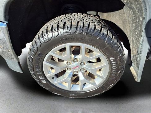 Used 2018 GMC Sierra 1500 SLT w/ SLT Premium Package image 24