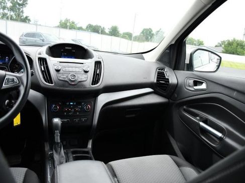 Used 2017 Ford Escape SE AWD/4WD image 21