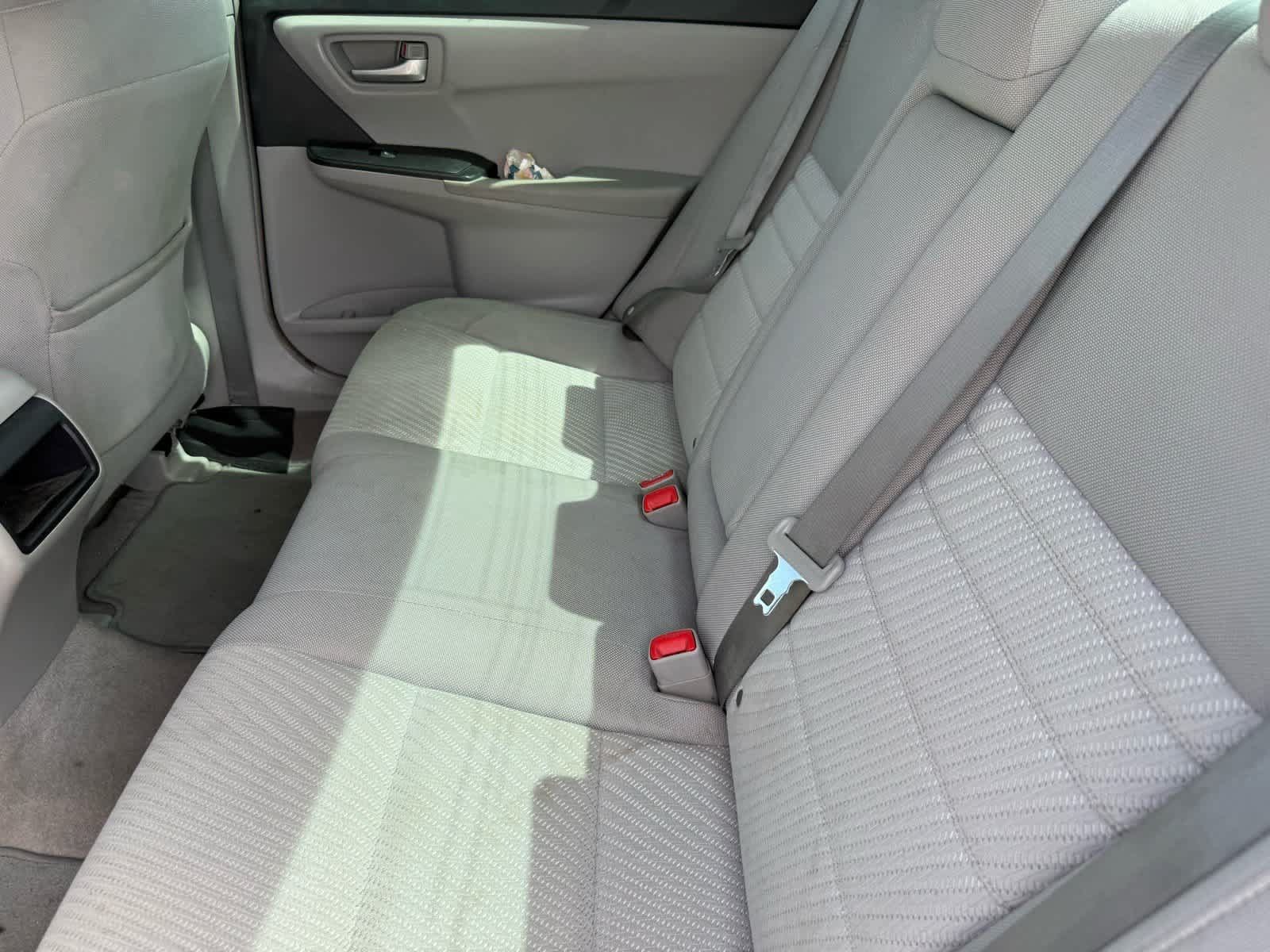 Used 2017 Toyota Camry XLE FWD image 17