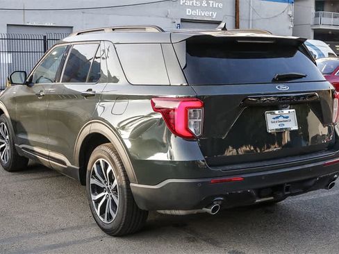 New 2023 Ford Explorer ST-Line w/ Class IV Trailer Tow Package image 8