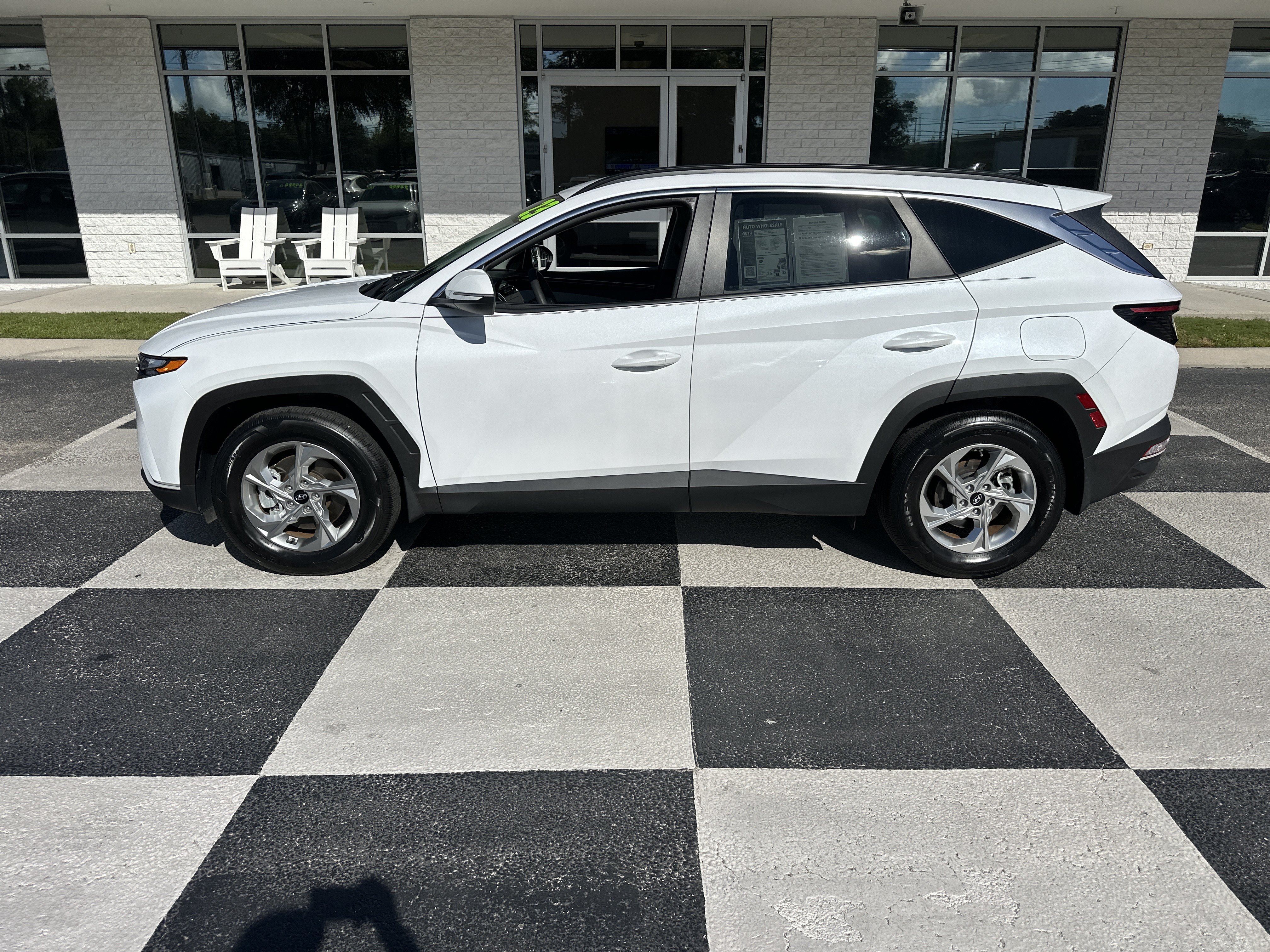 Used 2023 Hyundai Tucson SEL FWD image 1