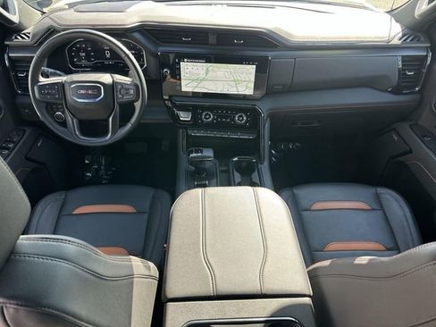 Used 2025 GMC Sierra 1500 AT4 image 19