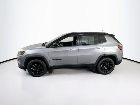 Used 2022 Jeep Compass Altitude w/ Sun and Sound Group AWD/4WD image 8
