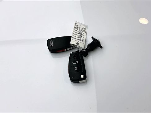 Certified 2023 Audi Q3 2.0T Premium w/ Convenience Package AWD/4WD image 15