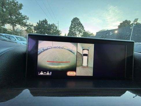 Used 2017 Lexus LX 570 4WD image 33