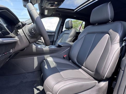 New 2025 Jeep Wagoneer S Limited image 17