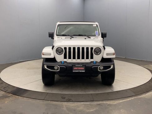 Used 2022 Jeep Wrangler Unlimited Sahara w/ Cold Weather Group AWD/4WD image 8