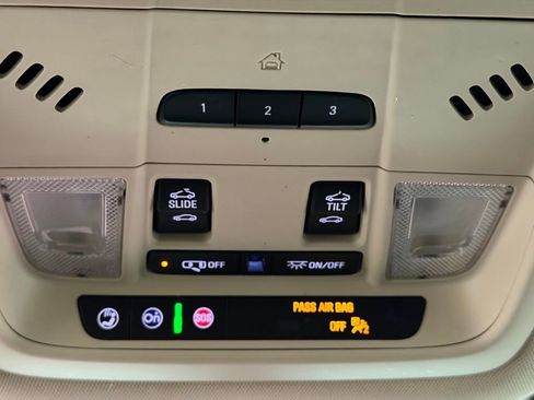 Certified 2021 GMC Acadia Denali w/ Denali Technology Package image 41