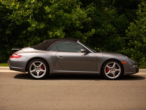 Used 2006 Porsche 911 Carrera 4S AWD/4WD image 11